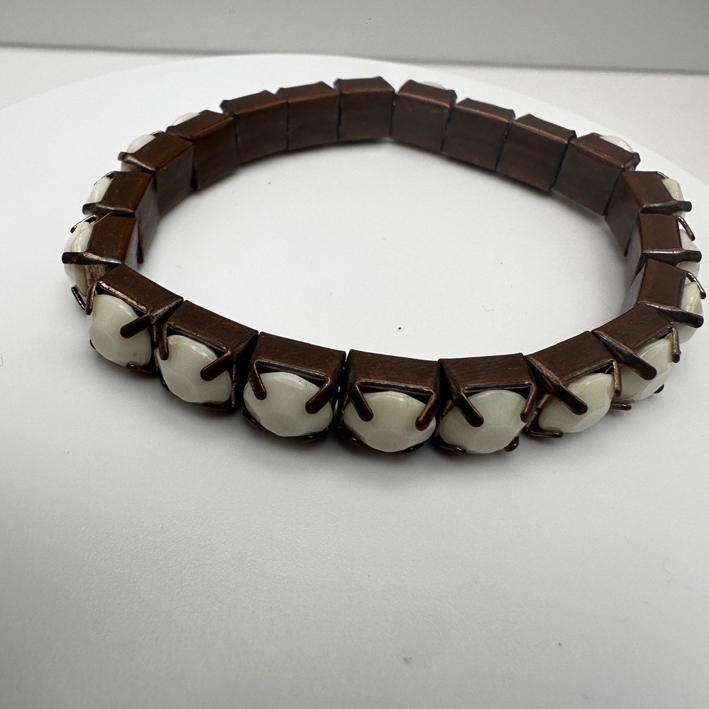 Vintage 80s White Opaque Crystal Bracelet Bronze Tone Women's Jewelry - Picture 4 of 10
